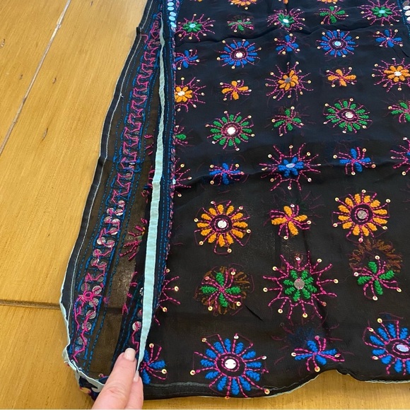 Anthropologie Raj Women’s Silk Infinity Scarf Embroidered Sequin Colorful New - Picture 5 of 11